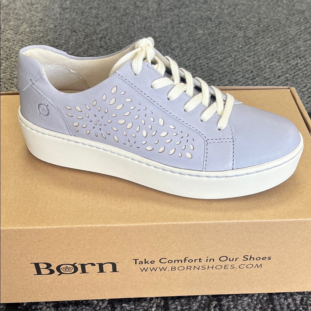 Born Women's Light Purple Sneakers